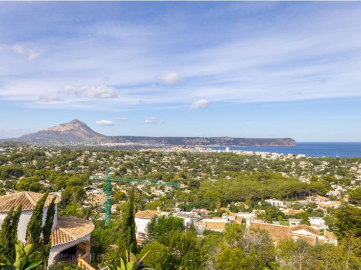 Image No.1-6 Bed Villa for sale