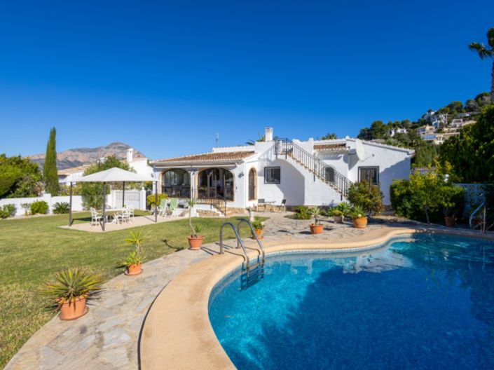 Image No.30-3 Bed Villa for sale