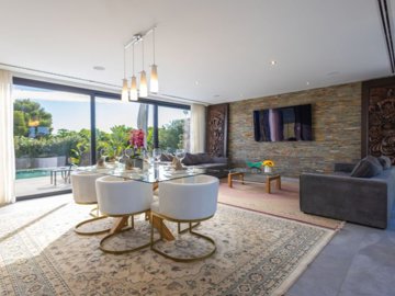 id5d88b901-0000-0500-0000-000017ede8d2