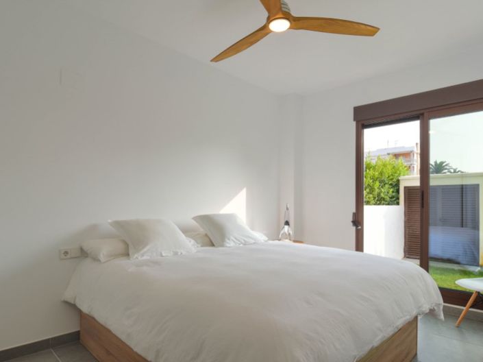 Image No.10-3 Bed Apartment for sale