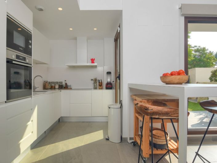 Image No.15-3 Bed Apartment for sale