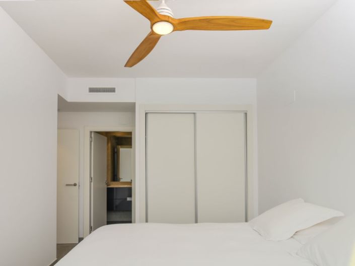 Image No.8-3 Bed Apartment for sale