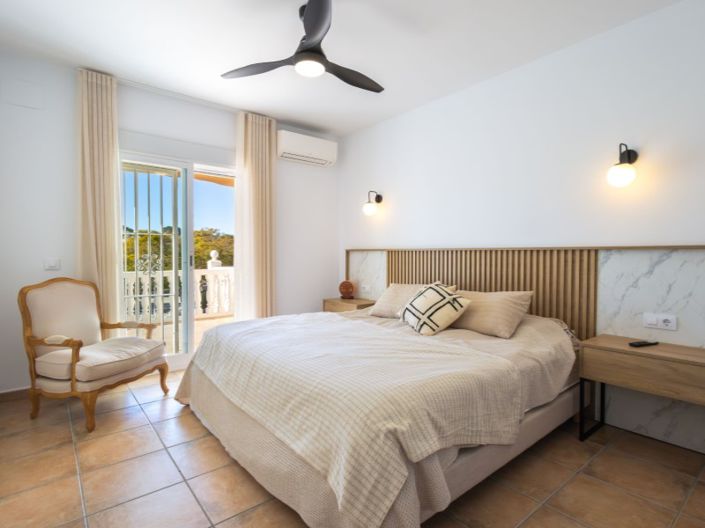 Image No.25-2 Bed House for sale