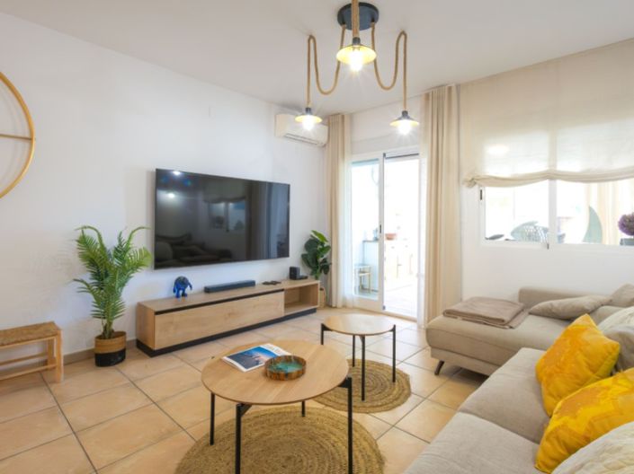 Image No.3-2 Bed House for sale