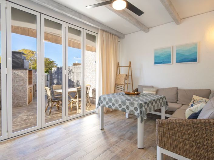 Image No.5-2 Bed House for sale