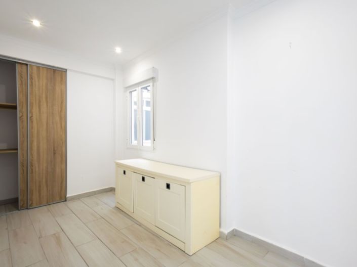 Image No.14-3 Bed Apartment for sale