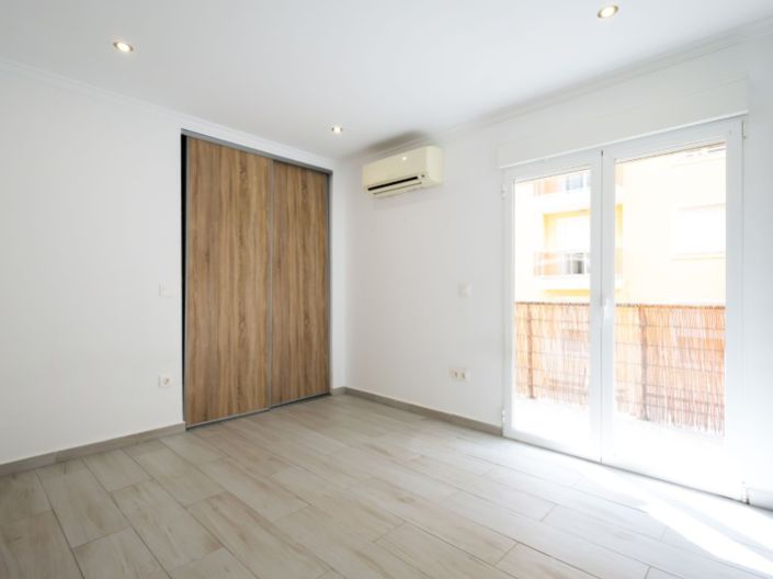 Image No.20-3 Bed Apartment for sale