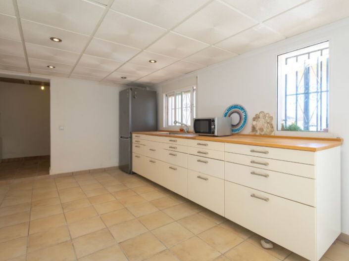 Image No.48-4 Bed Villa for sale