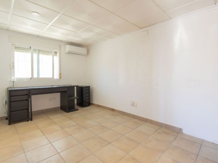 Image No.50-4 Bed Villa for sale