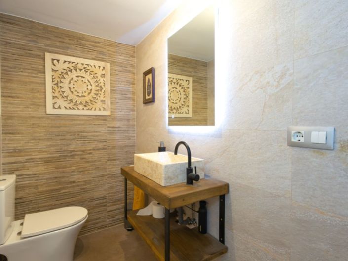 Image No.32-4 Bed Villa for sale