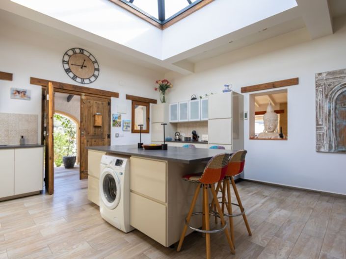 Image No.9-4 Bed Villa for sale