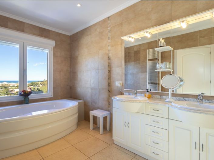 Image No.15-4 Bed Villa for sale