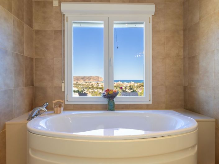 Image No.18-4 Bed Villa for sale