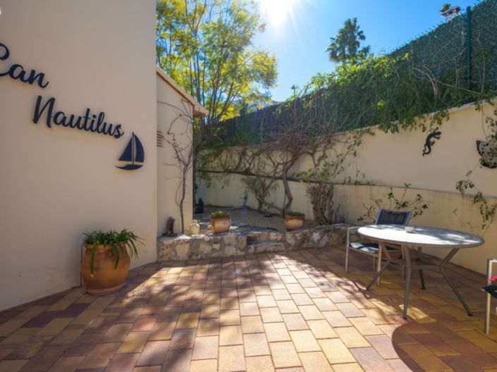 Image No.3-4 Bed Villa for sale