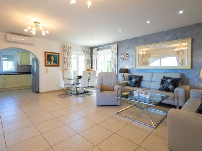 Image No.5-4 Bed Villa for sale