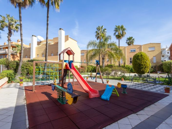 Image No.41-4 Bed Apartment for sale