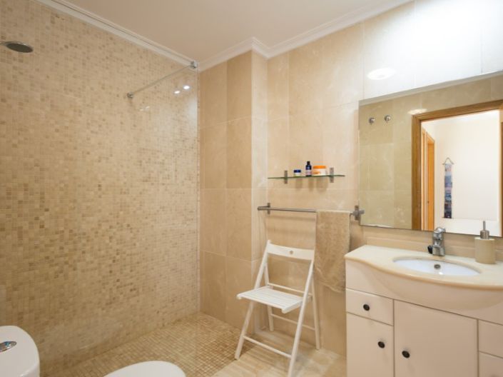 Image No.18-2 Bed Apartment for sale