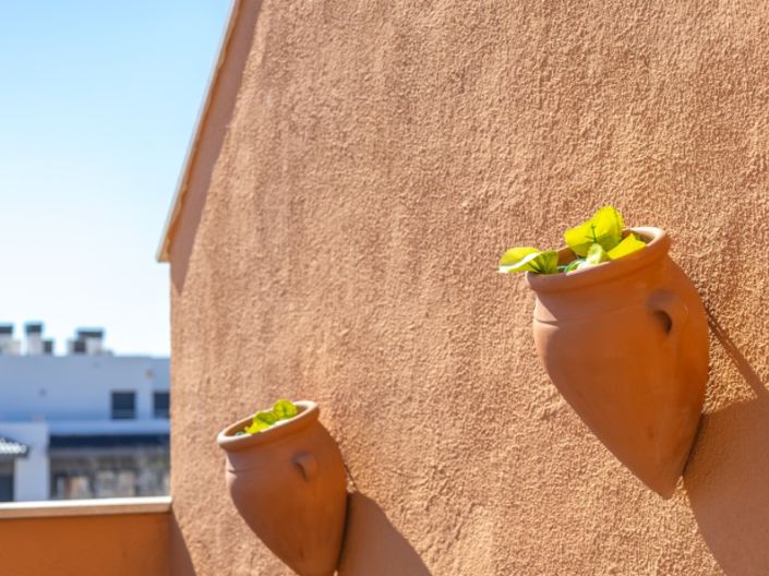 Image No.20-2 Bed Apartment for sale