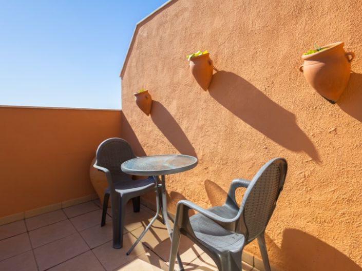 Image No.21-2 Bed Apartment for sale