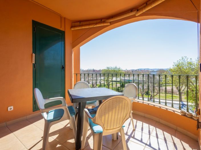 Image No.8-2 Bed Apartment for sale