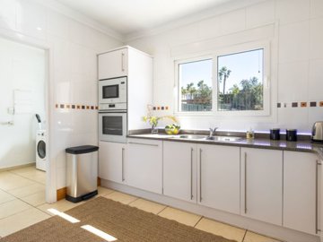 id083dc401-0000-0500-0000-000018c7e39b