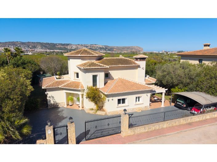 Image No.2-3 Bed Villa for sale