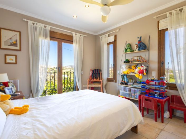 Image No.26-5 Bed Villa for sale