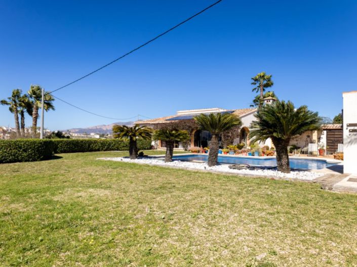 Image No.48-5 Bed Villa for sale