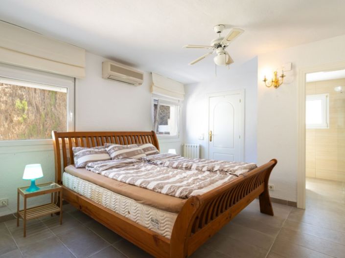 Image No.19-4 Bed Villa for sale