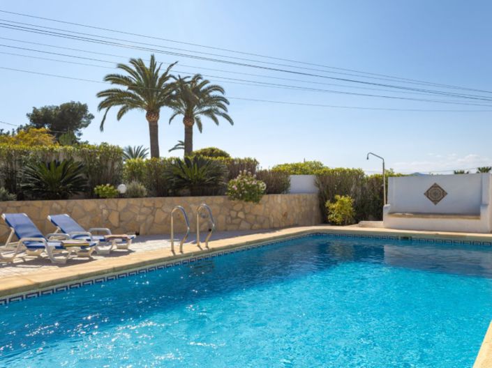 Image No.2-4 Bed Villa for sale