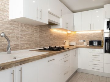 ida7c6c501-0000-0500-0000-000018e17b71