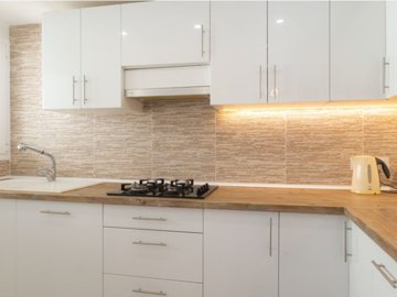 ida7c6c501-0000-0500-0000-000018e17b75