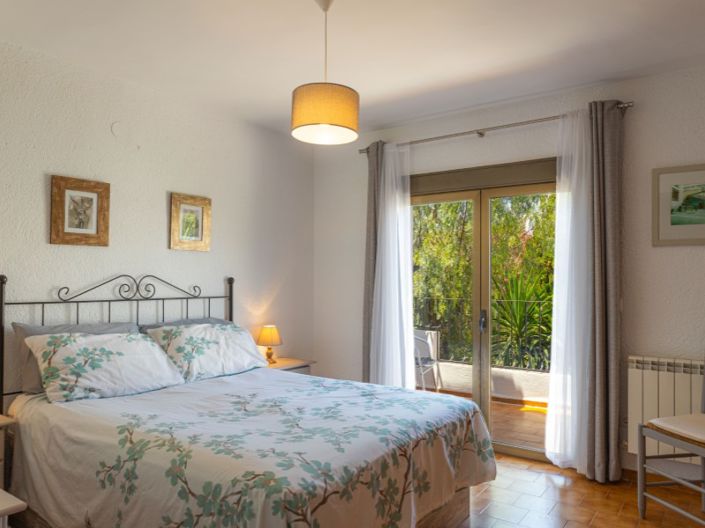 Image No.15-3 Bed House for sale