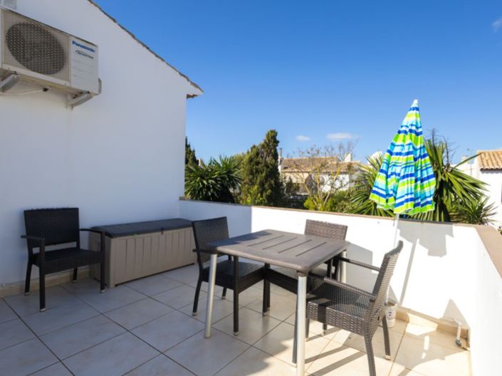 Image No.17-3 Bed House for sale