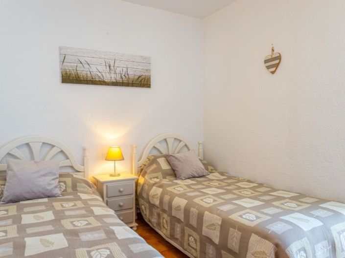 Image No.19-3 Bed House for sale