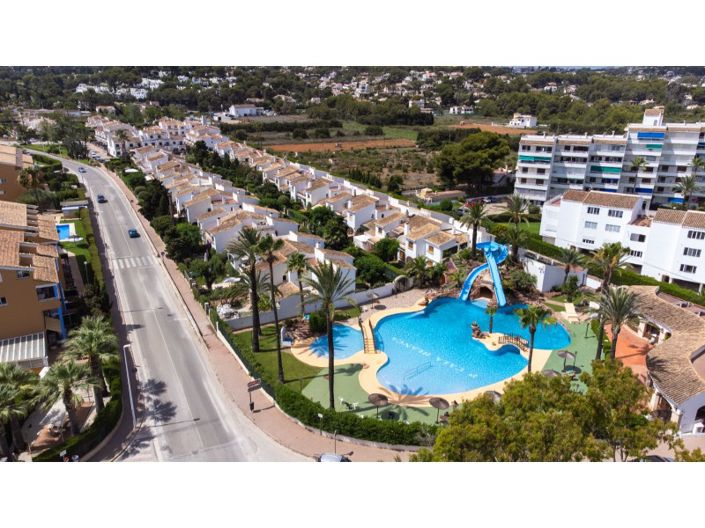 Image No.26-3 Bed House for sale