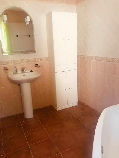 Image No.11-3 Bed Villa / Detached for sale