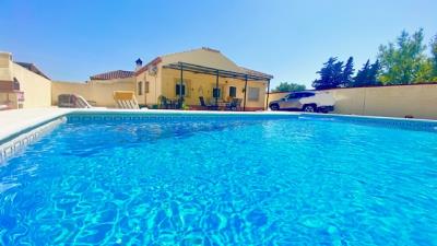 Villa / Détaché de 3 chambres à vendre à Chiclana de la Frontera