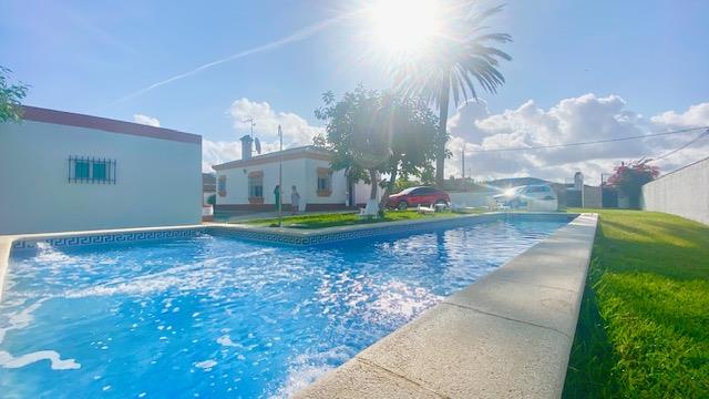 Image No.1-Villa / Détaché de 3 chambres à vendre à Chiclana de la Frontera