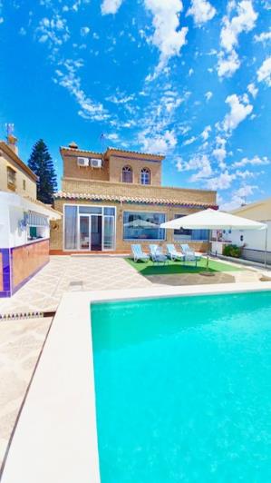 Image No.1-Villa de 4 chambres à vendre à Chiclana de la Frontera