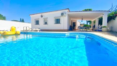 1 - Chiclana de la Frontera, Villa / Detached