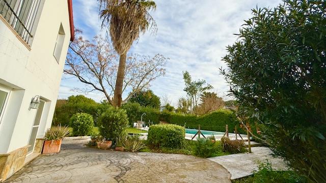 Image No.8-4 Bed Villa / Detached for sale