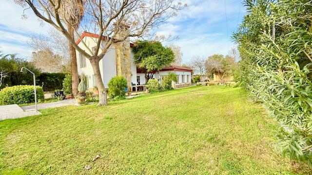 Image No.21-4 Bed Villa / Detached for sale