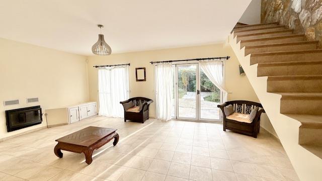 Image No.23-4 Bed Villa / Detached for sale