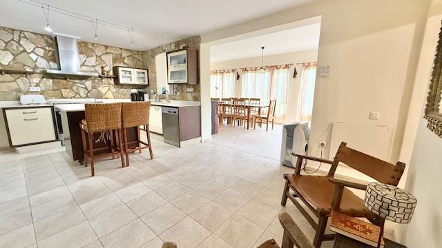 Image No.32-4 Bed Villa / Detached for sale