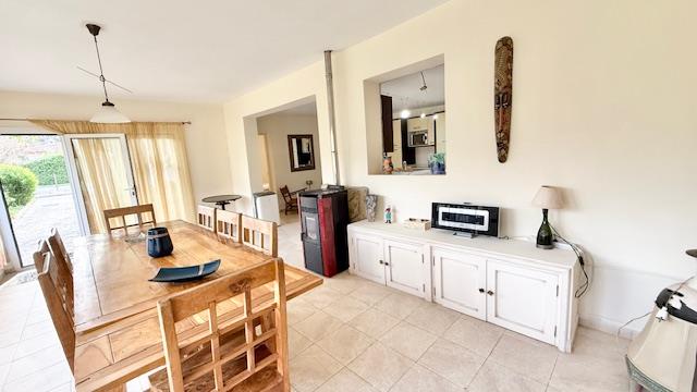 Image No.37-4 Bed Villa / Detached for sale