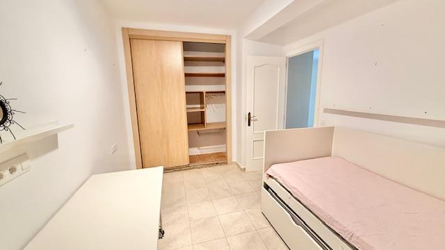 Image No.43-4 Bed Villa / Detached for sale