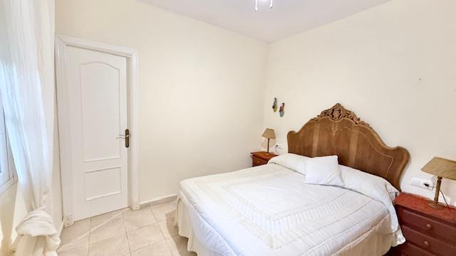 Image No.44-4 Bed Villa / Detached for sale