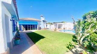 Image No.10-5 Bed Villa / Detached for sale