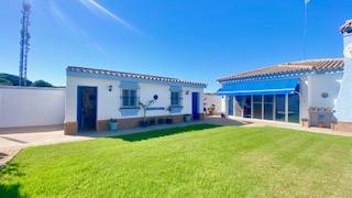 Image No.12-5 Bed Villa / Detached for sale